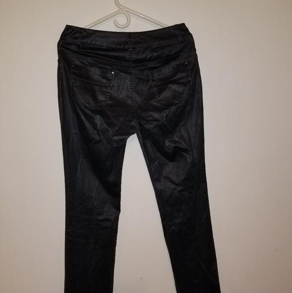 E39 by Eric pants - Picture 3 of 3